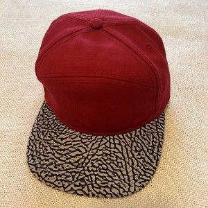 Meet your Posher, Hattitude